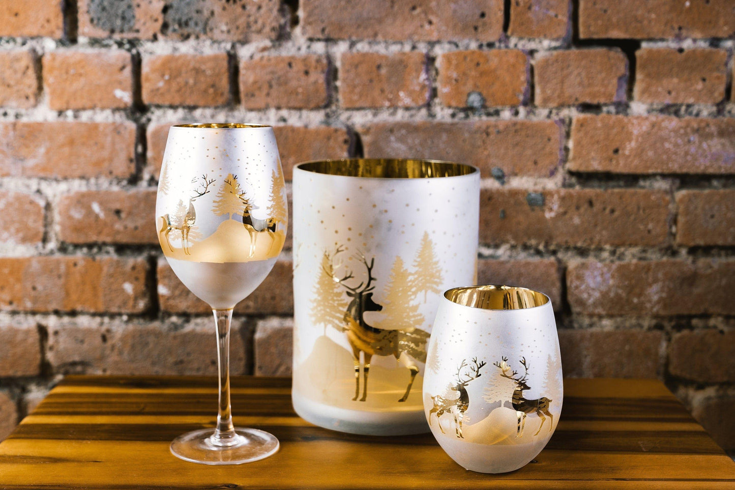 home bar glassware set, painted wine glasses, homebar glassware, painted wine glass, wine glass painting,