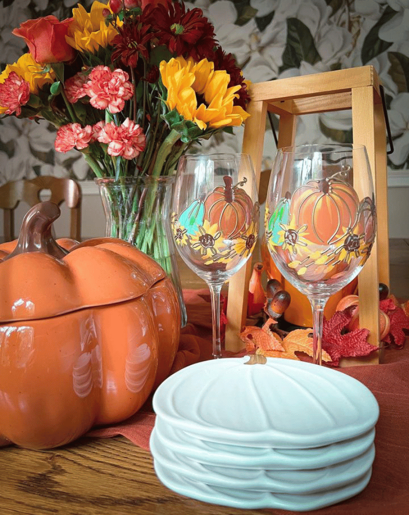 Thanksgiving Pumpkin Painted Wine Glasses  Thanksgiving Glassware – Jersey  Art Glass