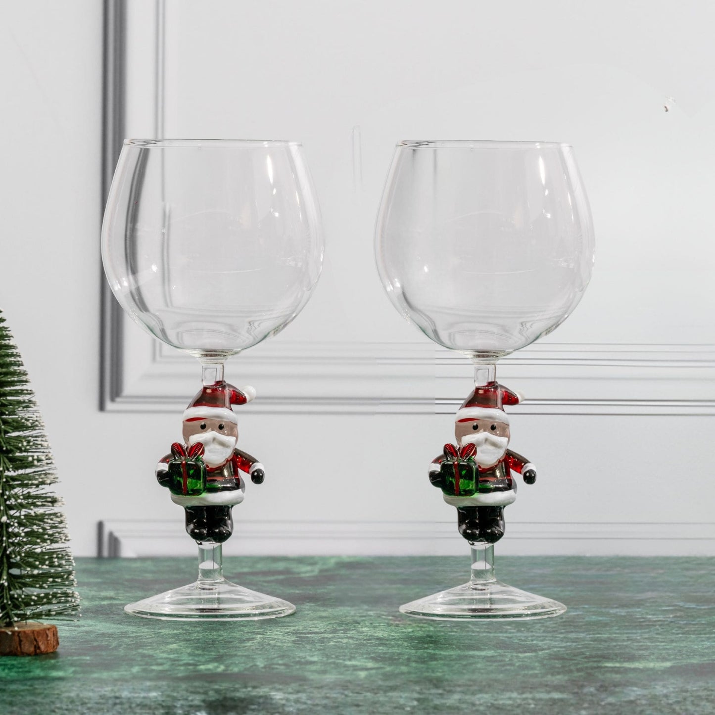 3D Stemmed Santa Wine Glasses