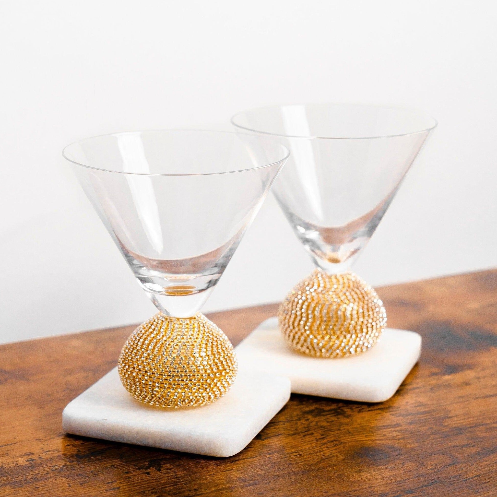 https://jerseyartglass.com/cdn/shop/products/jersey-art-glass-bling-martini-glasses-martini-set-martini-glass-cocktail-glasses-martini-gifts-mother-s-day-gift-gifts-for-her-32853217935524.jpg?v=1678201466&width=1946